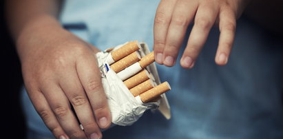 Rząd podniósł cenę papierosów