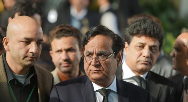 Asia Bibi's lawyer Saif-ul-Mulook (C) has been targeted by death threats in Pakistan since the acquittal of his Christian client on charges of blasphemy