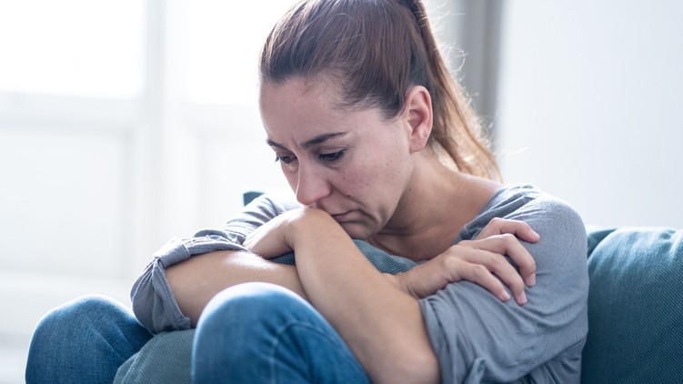 depresszió, rosszkedv, lehangolt vérvétel, pajzsmirigyzavar tünetei