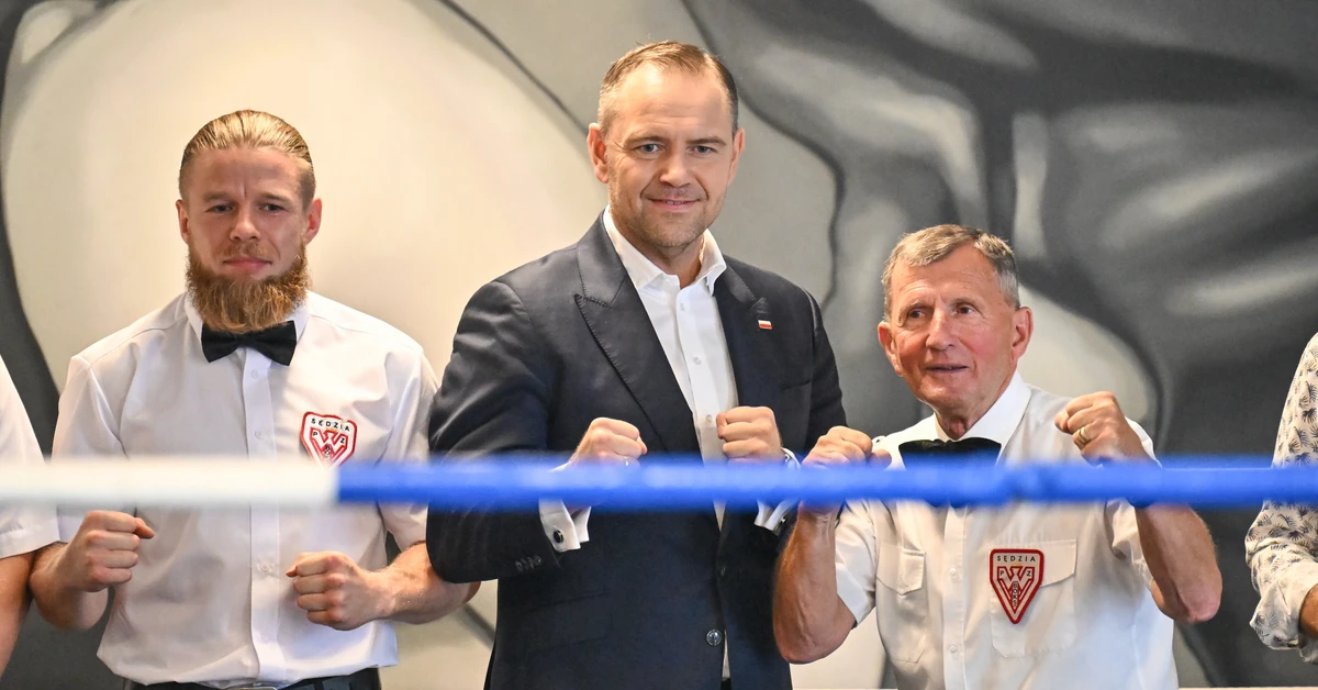 Prezydent Karol Nawrocki kilka dni po zaprzysiężeniu wszedł do ringu [FOTO]