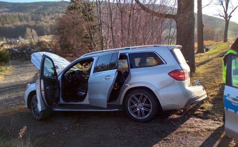 Mercedes zatrzymany przez policję z Wrocławia