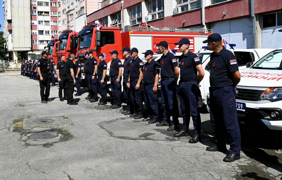 Naši vatrogasci stigli su na Eviju