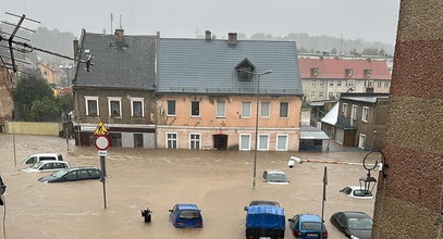 Dramatyczny apel burmistrza. Miasto szykuje się do ewakuacji. "Toniemy"