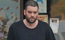 Nie żyje gwiazdor serialu "Glee". Groziło mu do 20 lat więzienia za posiadanie pornografii dziecięcej