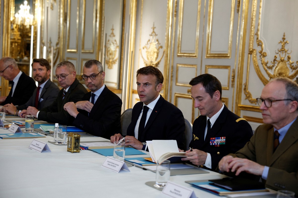 Prezydent Francji Macron zwołał radę bezpieczeństwa w związku z sytuacją w Nowej Kaledonii