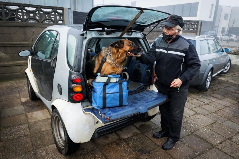 Ernest Skop (78l.) z Tarnowskich Gór mieszka w samochodzie 