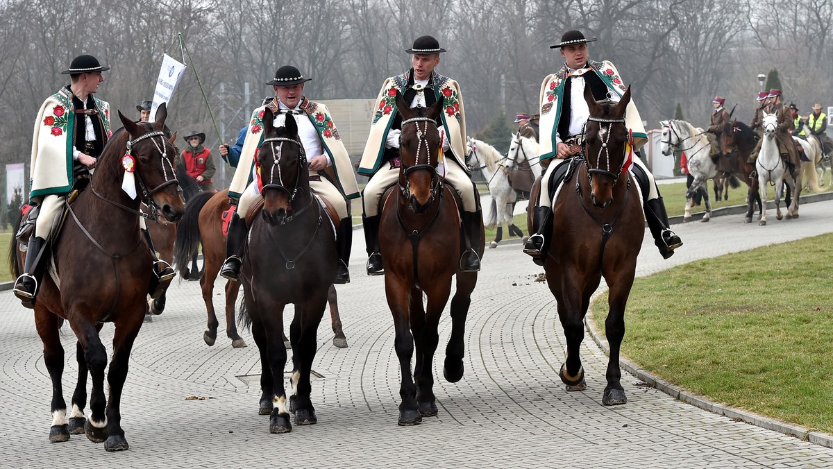 KRAKÓW KONNA PIELGRZYMKA Z KRAKOWA DO RZYMU (konna sztafeta)