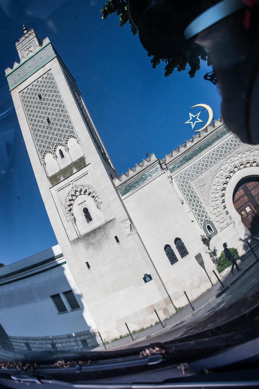 Makron je najavio strožiju kontrolu finansiranja džamija (foto: Velika džamija u Parizu)