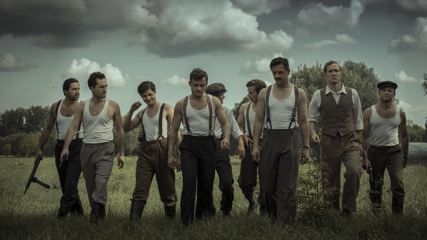 Ludzie i Bogowie 2020 /sezon 1PL.720p.WEB-DL.x264/Film polski 