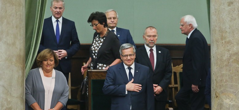 Komorowski nie skomentował wystąpienia Dudy. "Chciałbym uszanować ten dzień"