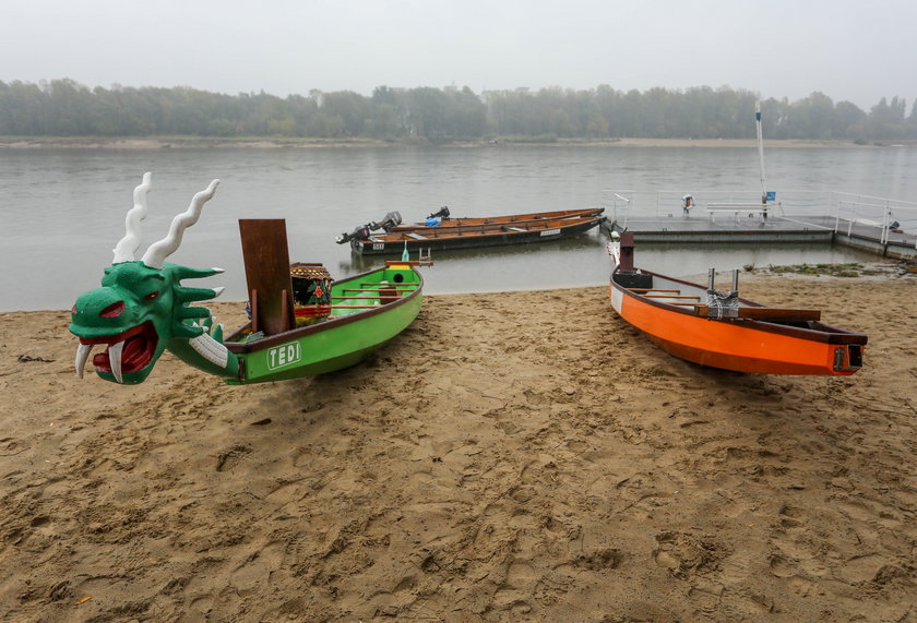 Pogoda w weekend nie dopisała. Smocze łodzie i tak popłynęły