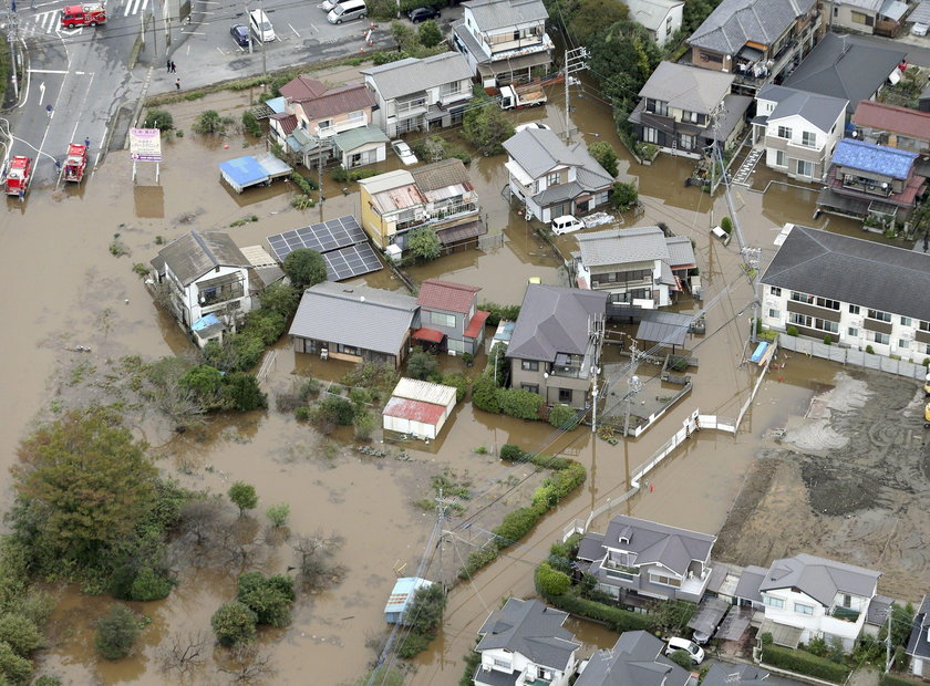 Osiem ofiar ulew, powodzi i lawin błotnych w Japonii