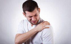 Reumatoidalne zapalenie stawów to głównie problem osób młodszych