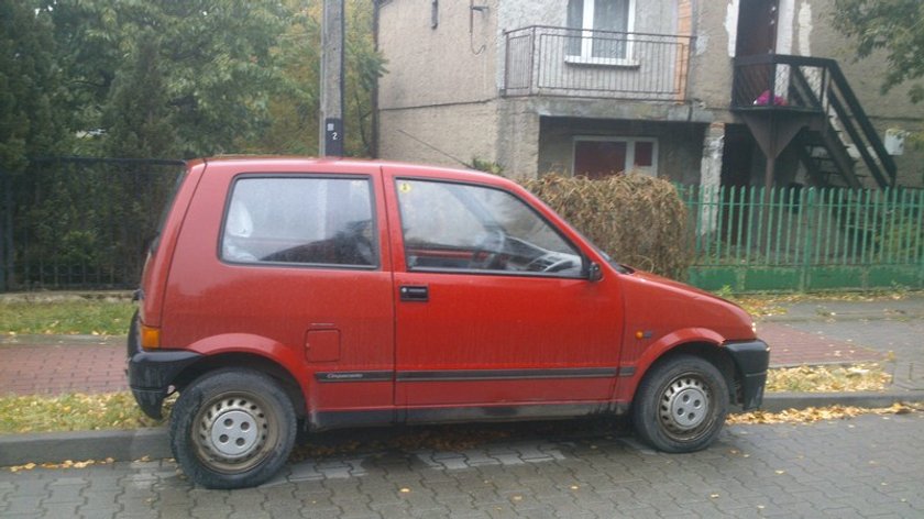 Ścigali się kradzionymi fiatami cinquecento, potem je porzucali