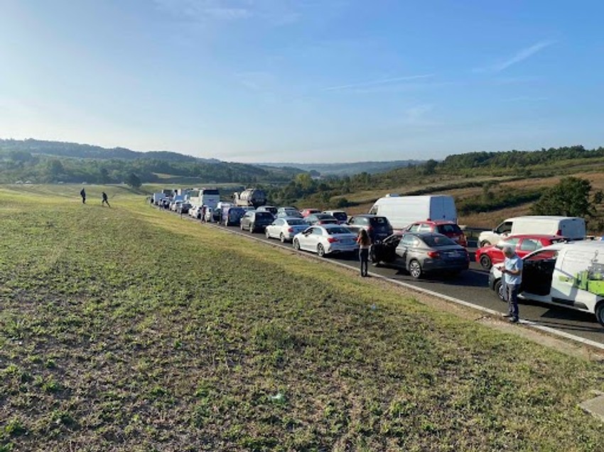 Obustavljen saobraćaj na autoputu
