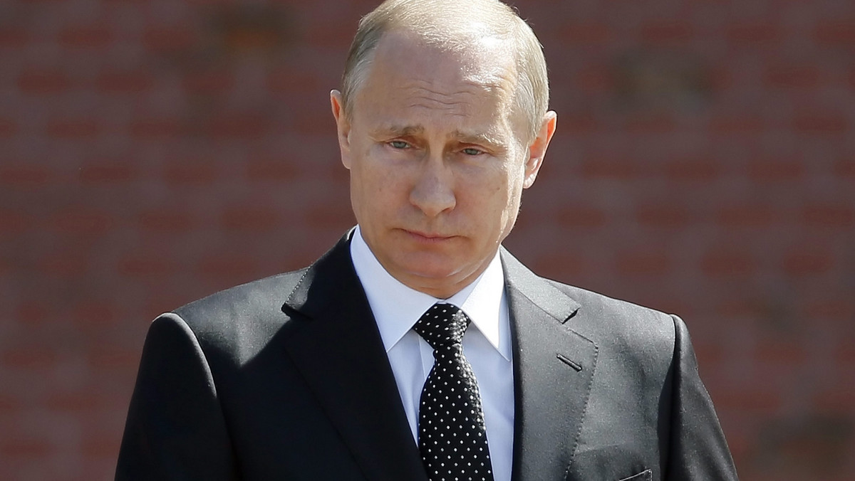 Prezydent Władimir Putin obserwował odpalanie najpotężniejszych rosyjskich pocisków rakietowych podczas ćwiczeń wojskowych, prowadzonych w całej Rosji przed obchodami Dnia Zwycięstwa.