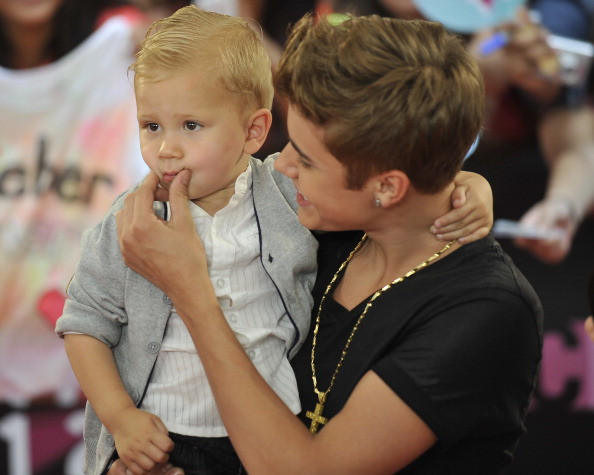 Justin Bieber i Jaxon Bieber (fot. Getty Images)