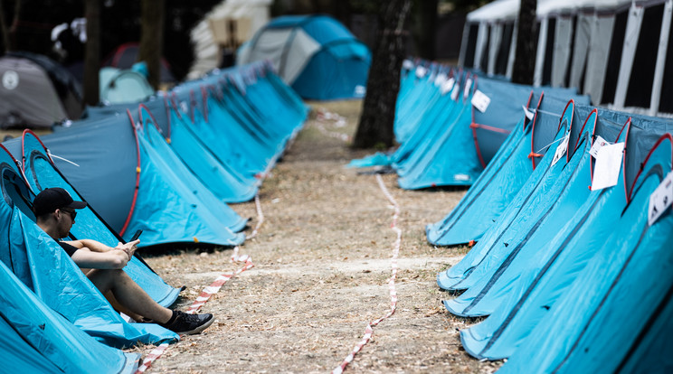 A Sziget szerdán kezdődik, de a sátrak már napok óta állnak /Fotó: Zsolnai Péter