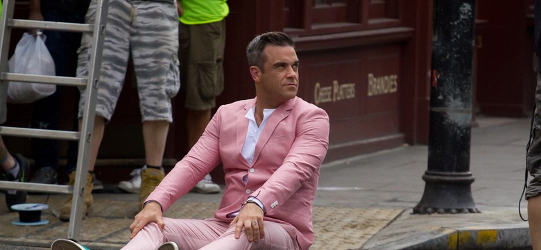 Połączenie tego, czym zachwyca i wkurza od lat. Robbie Williams "Heavy Entertainment Show" [RECENZJA]