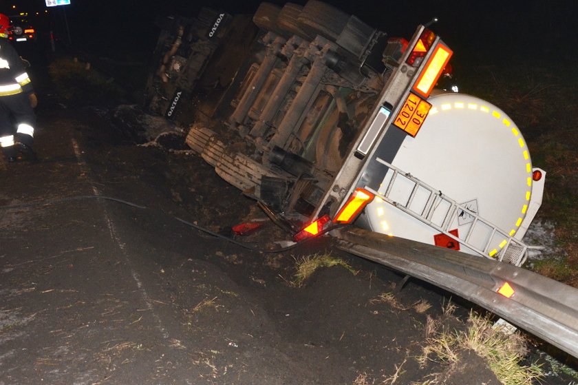 Żerkowice. Droga krajowa nr 78 wypadek cysterny