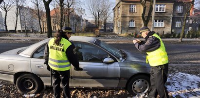 Chorzów wydaje wojnę porzuconym wrakom