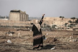 Izrael więzi mieszkańców Strefy Gazy "w toksycznym slumsie"