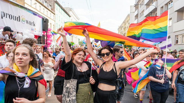 Parada Równości 2022. Warszawa świętuje wspólnie z Kijowem