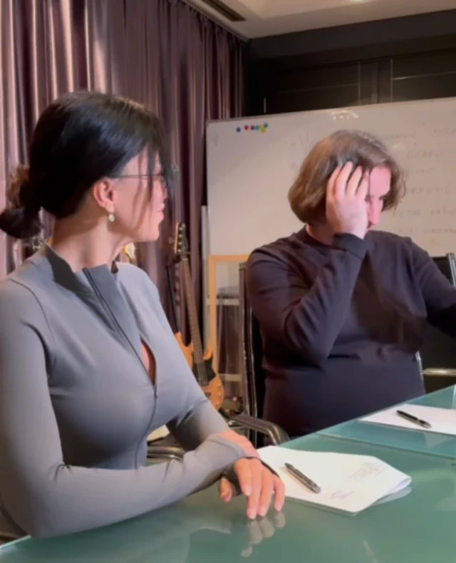 "STANIJA, A ČIME SE TI BAVIŠ?!" Potpisala je ugovor sa Željkom Mitrovićem za Elitu 9, a Sanja Marinković ju je pokosila reakcijom na odgovor