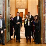 Ministarka rudarstva i energetike Dubravka Đedović Handanović sastala se danas u Beogradu sa ministrom spoljnih poslova i trgovine Mađarske Peterom Sijartom