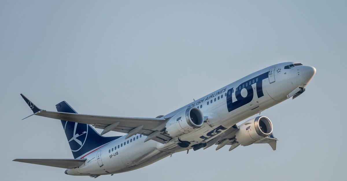 LOT bets on Airbus A220. Embraer loses a contract worth billions. What determined the choice?