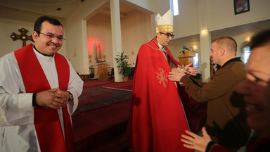 Biskup porwany przez Al-Kaidę: chrześcijanie na świecie są brutalnie prześladowani