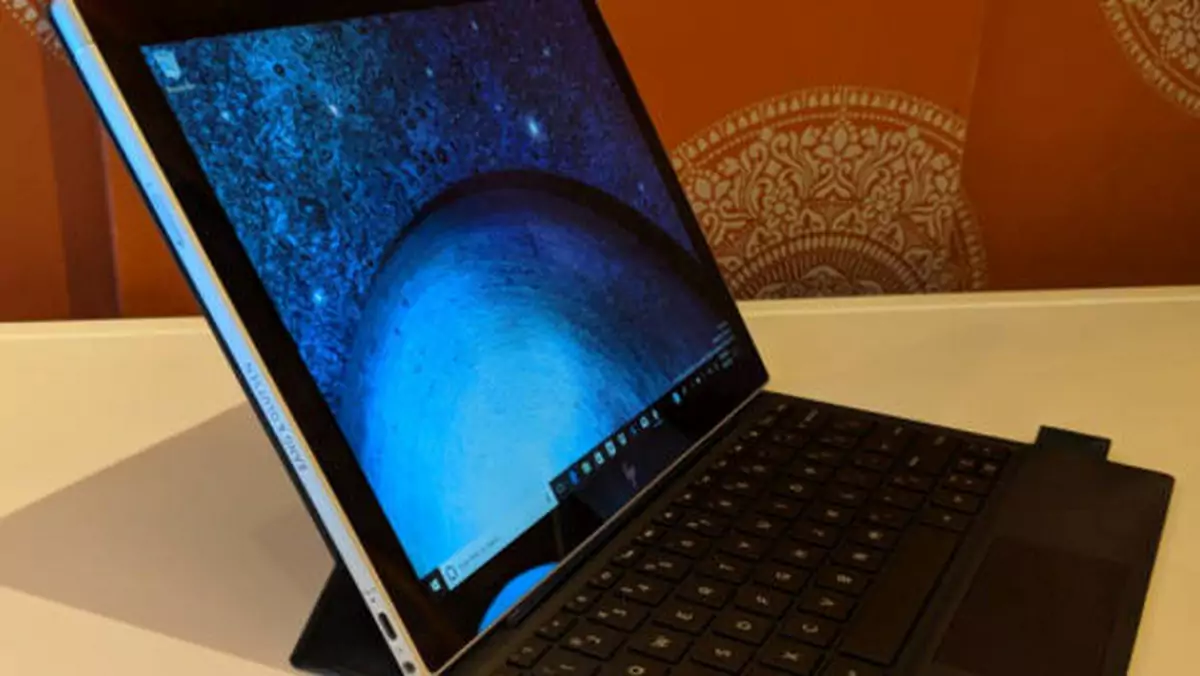 HP Envy x2 w nowej wersji. Tym razem z Intel Core Y (CES 2018)