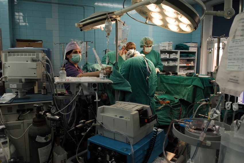 Školovanje jednog kardiohirurga traje tačno 15 godina