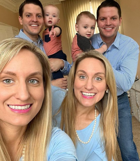 Brittany a Briana Deane si vzali za manželov Jeremyho a Josha.