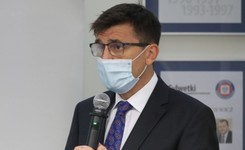 Rekordowa ilość dzieci z COVID-19. Dr Kuchar: Szczepcie najmłodszych