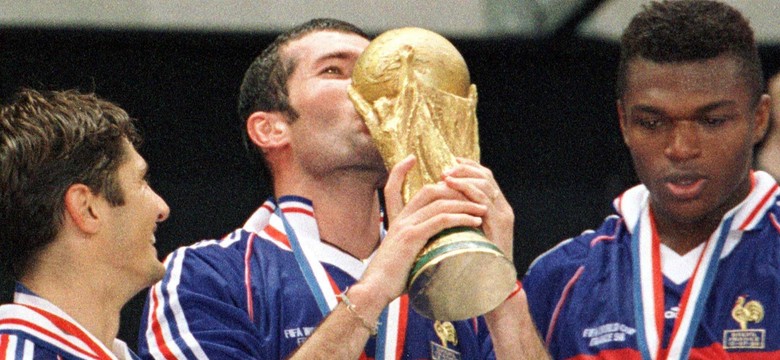 Koszulka Zidane'a z finału MŚ sprzedana. Kwota szokuje