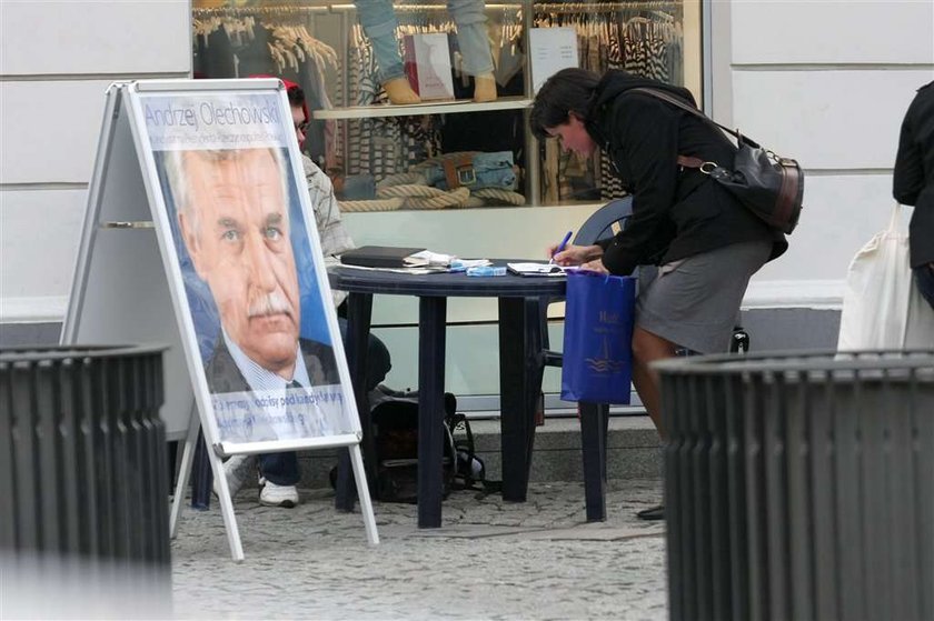 Mucha zdradziła Platformę. Poparła Olechowskiego