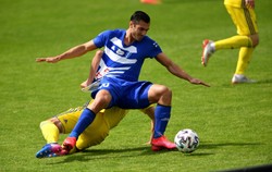 Piknikowa atmosfera na trybunach. Na boisku w Płocku nuda i zero goli