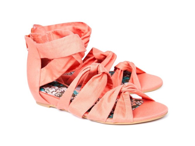 Kolorowe sandały z kolekcji Reserved wiosna-lato 2011