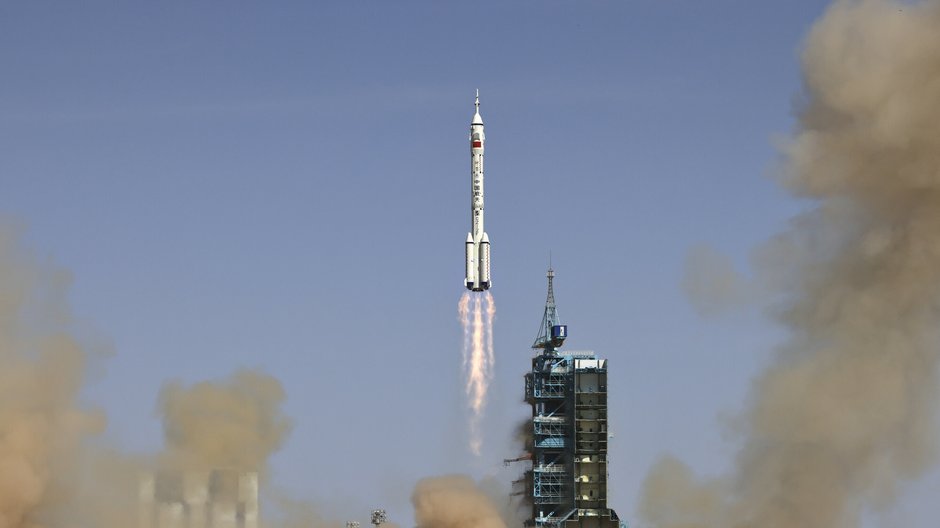 Shenzhou-14, "Boski Statek"