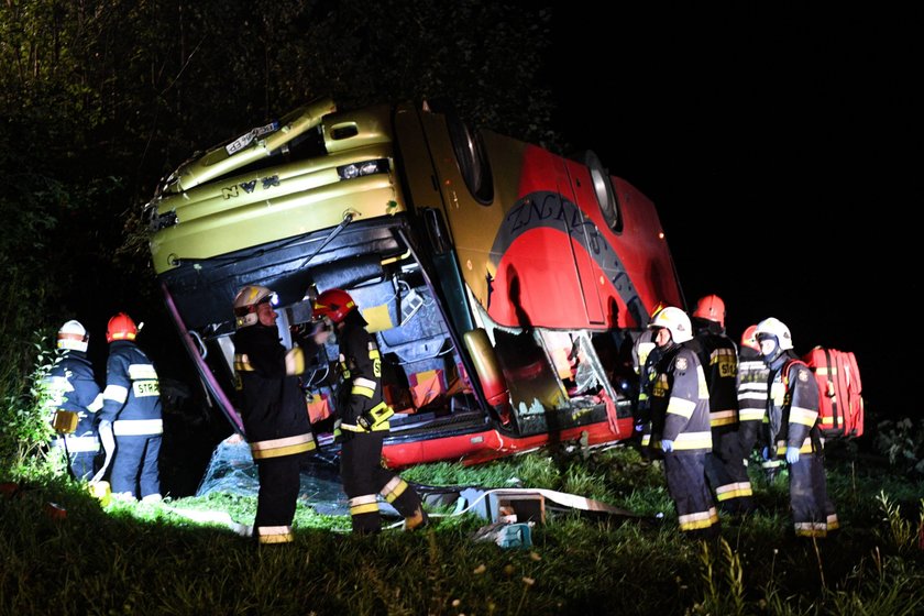 Tragedia na Podkarpaciu. To tu doszło do wypadku, stał tam krzyż...