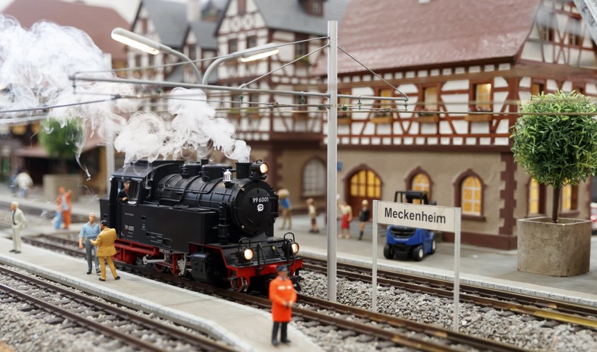 WYSTAWA MINIATUROWYCH KOLEJEK W SINSHEIM