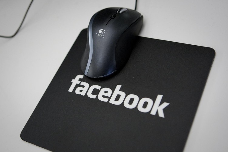 19. Facebook - marka jest warta 33 233 mln dol