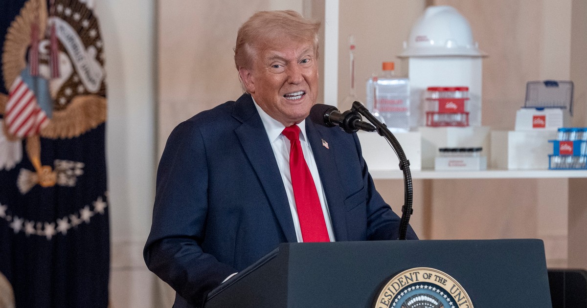 Amerika 500%-os vámot vethet ki mindenkire, aki Oroszországtól vásárol