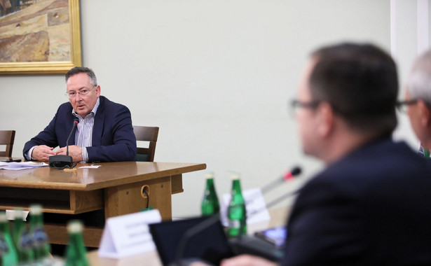 Sienkiewicz przed komisją ds. VAT: To ja sygnalizowałem służbom wagę problemu wyłudzania podatku