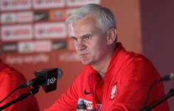 Magiera: Jesteśmy coś winni kibicom. Oczekuję zwycięstwa w meczu z Tahiti