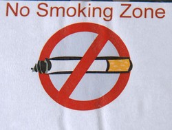 Jak administracja publiczna obchodzi przepisy antynikotynowe