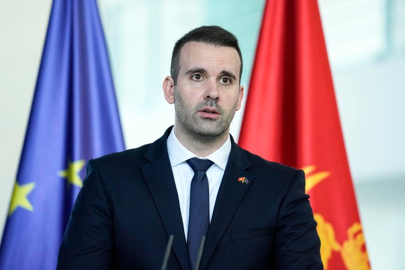 milojko-spaji-crna-gora-ne-e-imati-ni-koristi-ni-tete-od-rezolucije