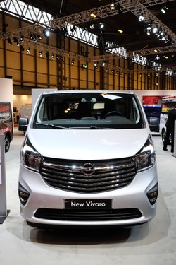 Jak oni to zrobili? Nowość dla rodziny i dla zapracowanych - nowy opel vivaro i movano. ZDJĘCIA