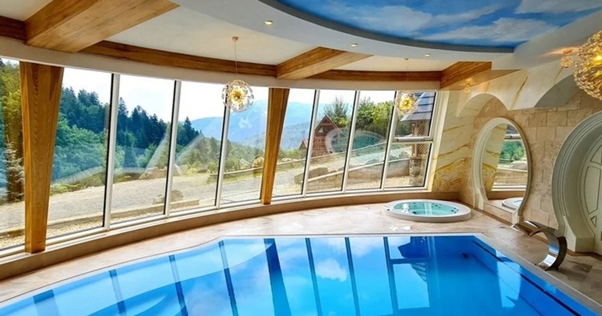 Górski styl, europejski standard. Wyjątkowy resort w Szczyrku kusi cenami. Stoki narciarskie na wyciągnięcie ręki